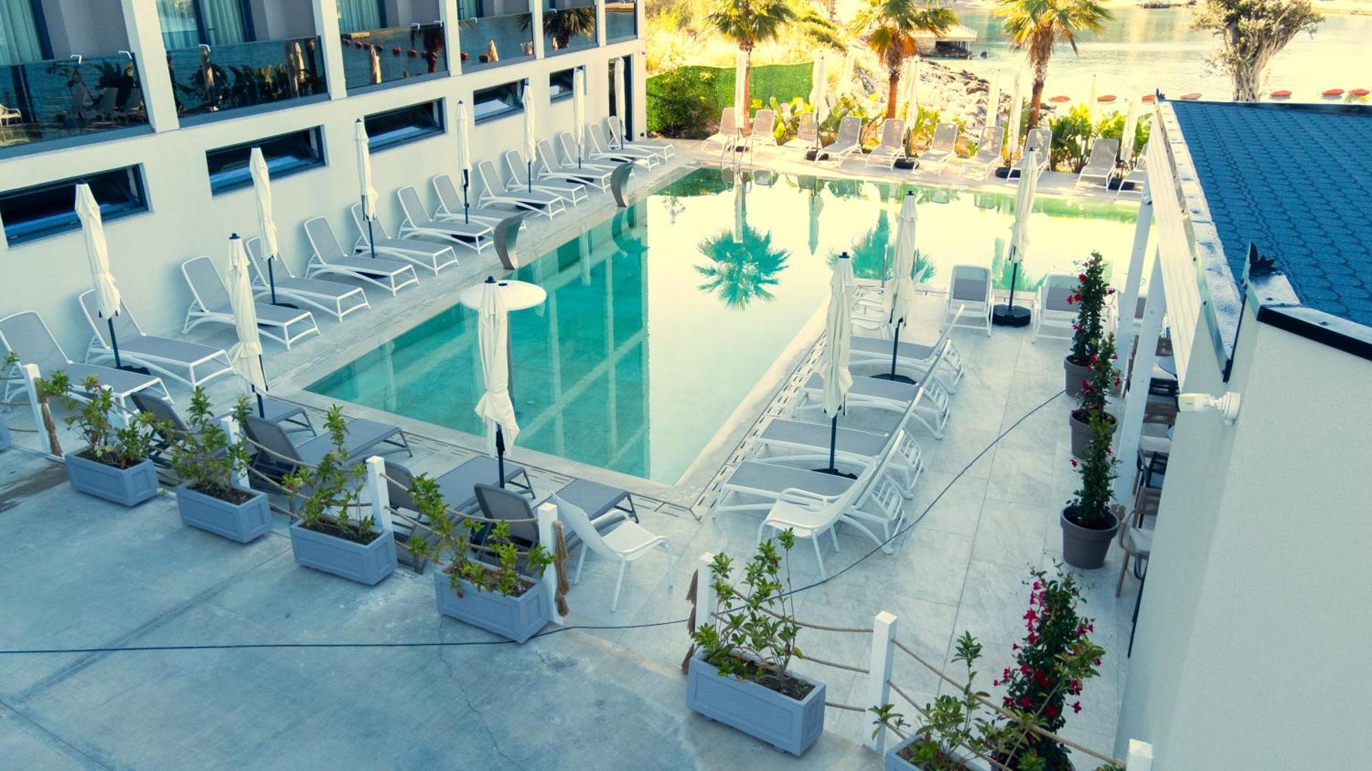 Joelle Premium Hotel Саранда Экстерьер фото